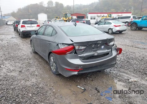 2018 Hyundai Elantra Value Edition z USA, uszkodzony, nr VIN 5NPD84LF7JH322933